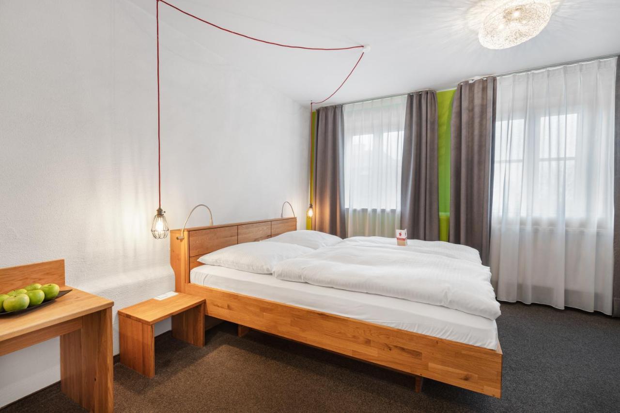 Schieners Hotel & Apfelhof Apartments Wemding Esterno foto